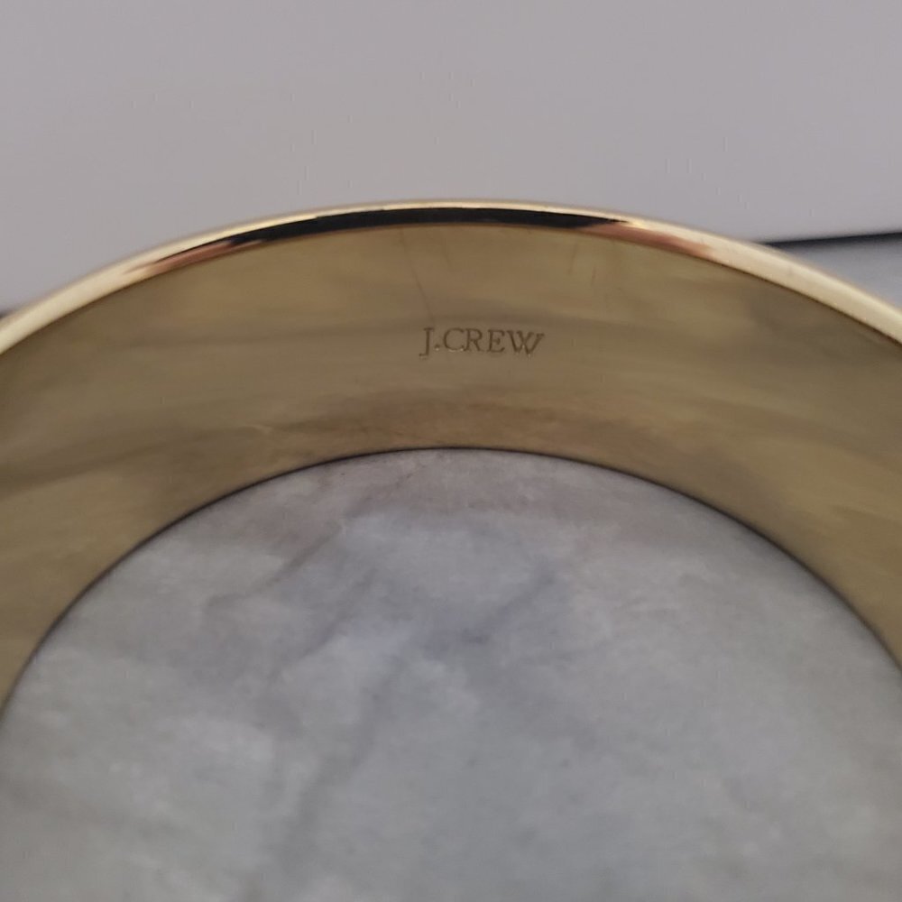 💖 J.Crew Vintage 2000's 00's Y2K Pale Yellow Cream Enamel Bangle Bracelet 💖 - Picture 5 of 6